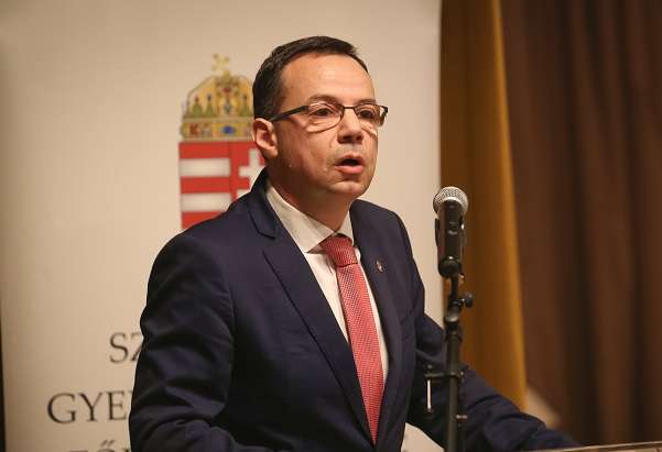 Simon Attila István, az SZGYF főigazgatója nyitotta meg a rendezvényt